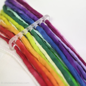 Ketting van zijden koorden regenboog - Afbeelding 7
