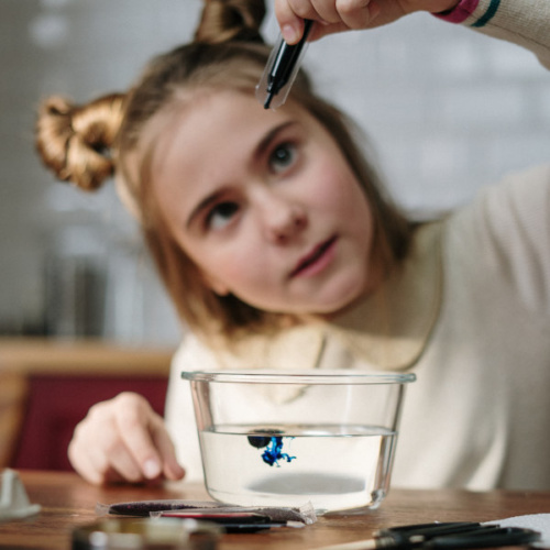 Workshop zijdeschilderen met kinderen
