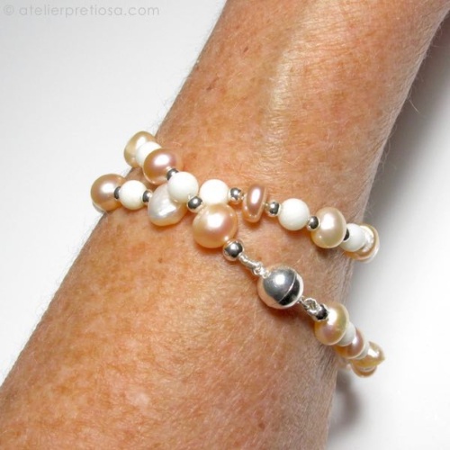 Ketting met witte koraal en parels