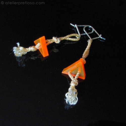 Oorbellen in fluor