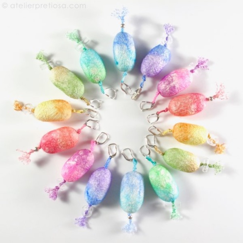 Oorbellen in pastelkleuren