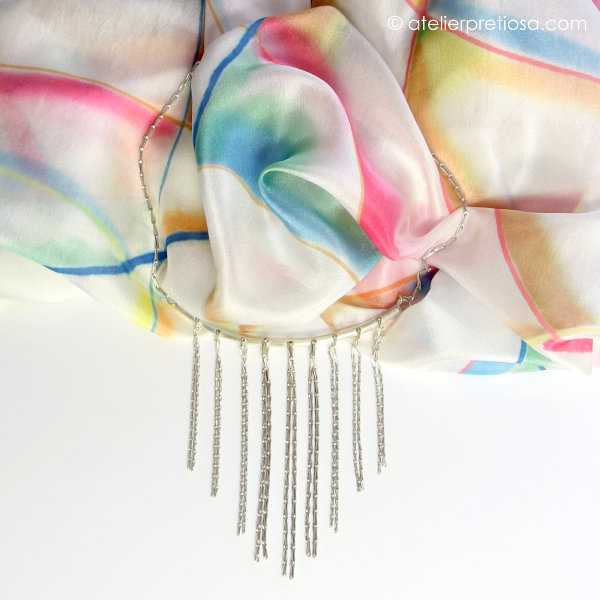 Ketting met een zilveren waterval (7)